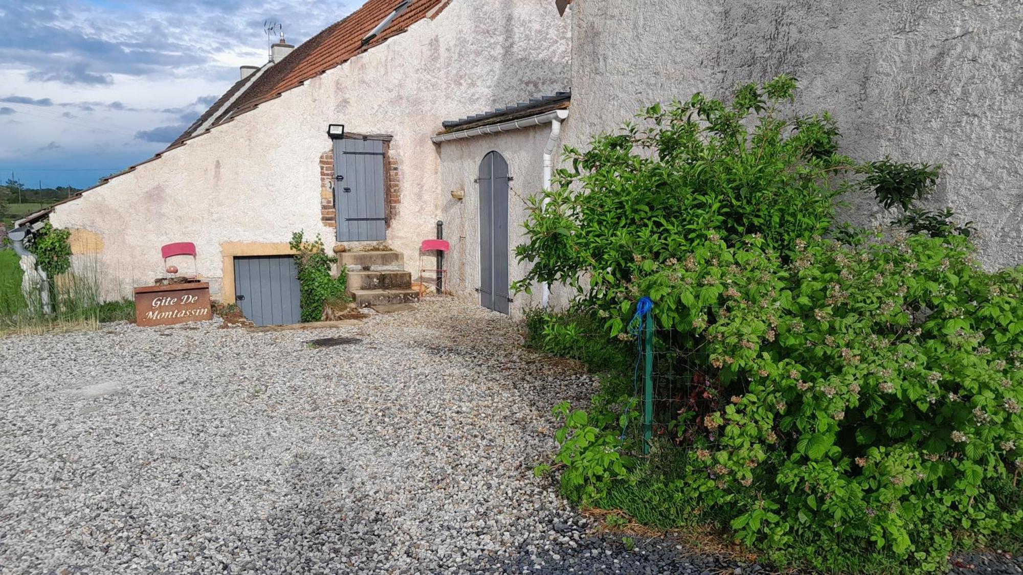 Petit Gite De Montassin La Motte-Saint-Jean Buitenkant foto